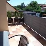 Silent Apartmanhaz *
