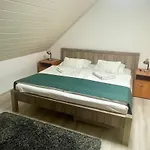 Silent Apartmanhaz Lejlighed *