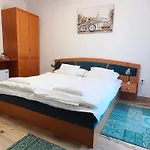 Silent Apartmanhaz