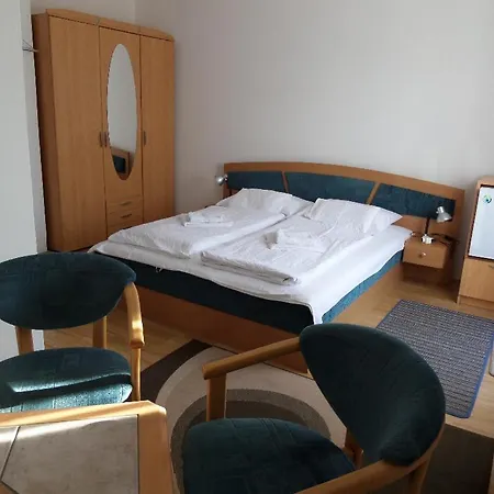 Silent Apartmanhaz * Harkány