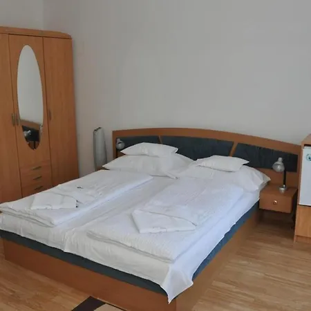 Apartament Silent Apartmanhaz Harkány