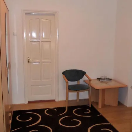 Silent Apartmanhaz *