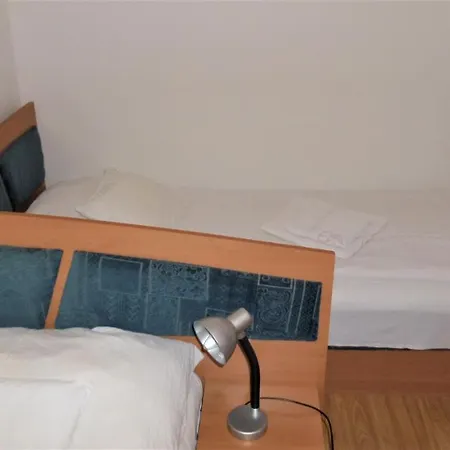 Silent Apartmanhaz *