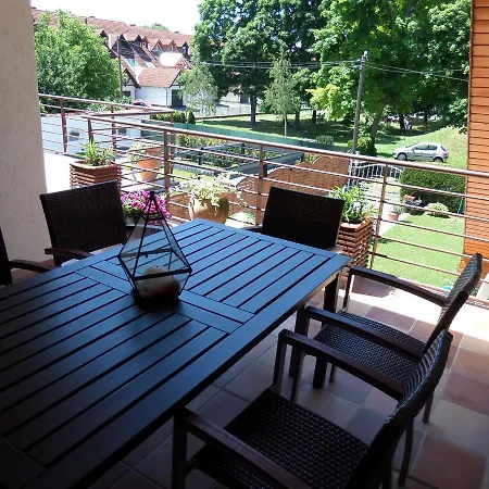 Silent Apartmanhaz Apartment *
