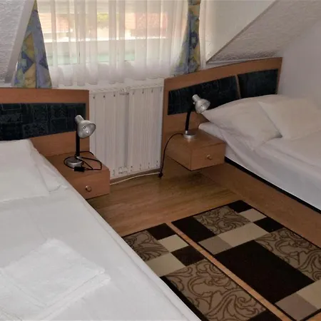 Silent Apartmanhaz Apartment