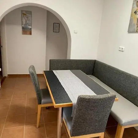Silent Apartmanhaz Apartment *