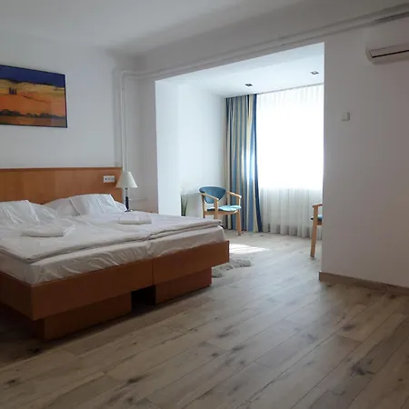 Silent Apartmanhaz * Harkan