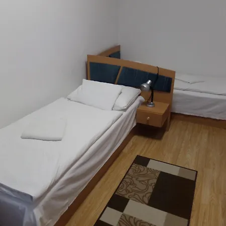 Silent Apartmanhaz Apartment *