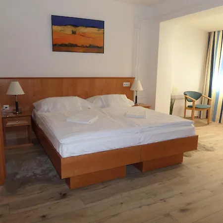 Silent Apartmanhaz Apartment Harkan