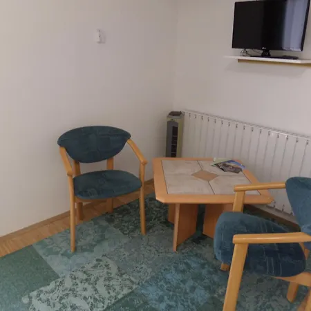 Silent Apartmanhaz *