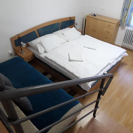 Silent Apartmanhaz *