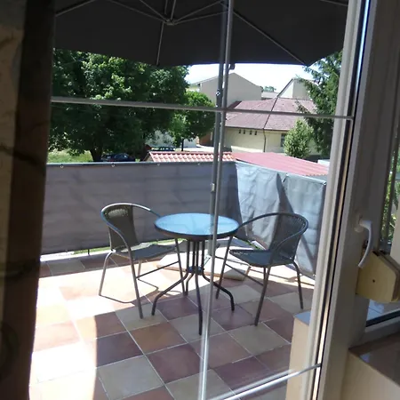 Silent Apartmanhaz Apartment *