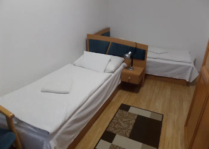 Silent Apartmanhaz Lägenhet *