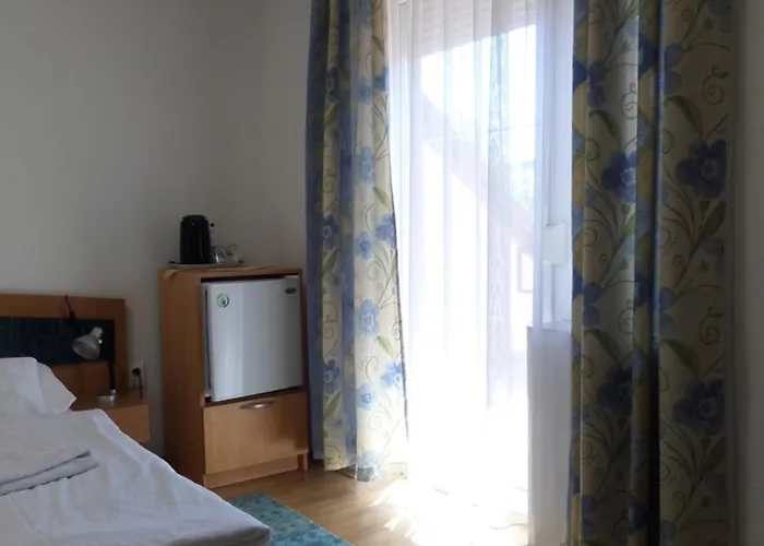 Lägenhet Silent Apartmanhaz Harkány