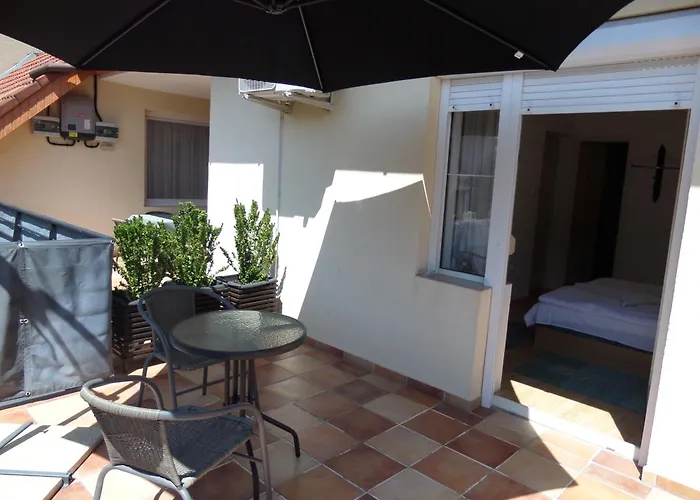 Silent Apartmanhaz *