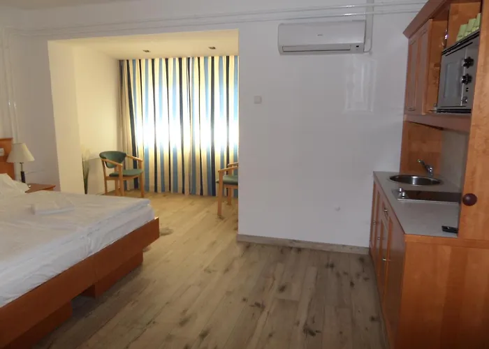 Lägenhet Silent Apartmanhaz Harkány