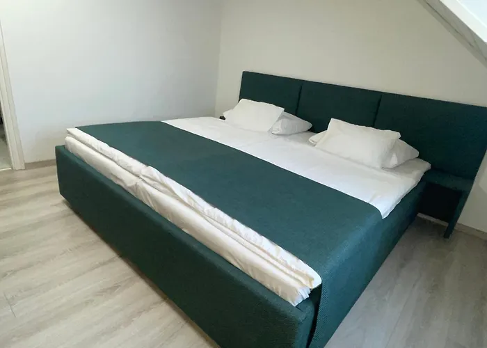 Silent Apartmanhaz Apartament *