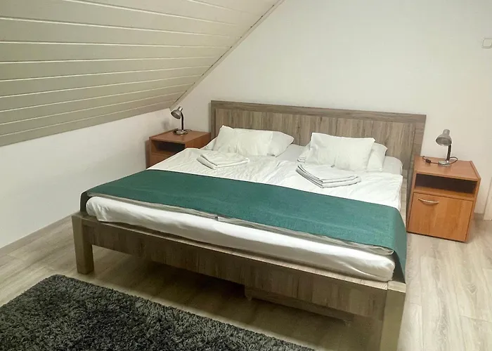 Silent Apartmanhaz Apartament *